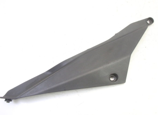 CACHE SOUS SELLE DROIT