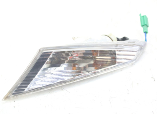 CLIGNOTANT AVANT DROIT