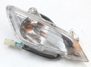 CLIGNOTANT AVANT DROIT