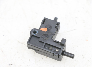 CONTACTEUR EMBRAYAGE