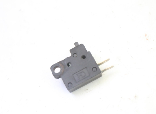 CONTACTEUR FEU STOP DROIT