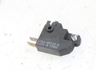 CONTACTEUR FEU STOP DROIT