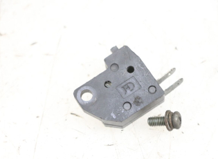 CONTACTEUR FEU STOP DROIT