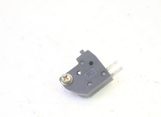 CONTACTEUR FEU STOP DROIT