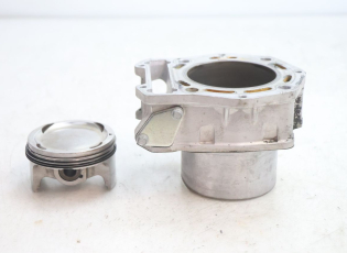 CYLINDRE PISTON ARRIERE