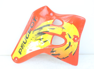 FLANC LATERAL AVANT DROIT