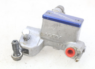 MAITRE CYLINDRE AVANT