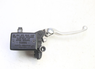 MAITRE CYLINDRE AVANT