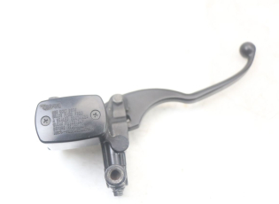 MAITRE CYLINDRE AVANT