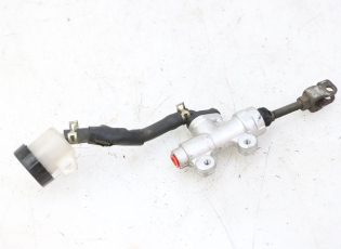 MAITRE CYLINDRE FREIN ARRIERE