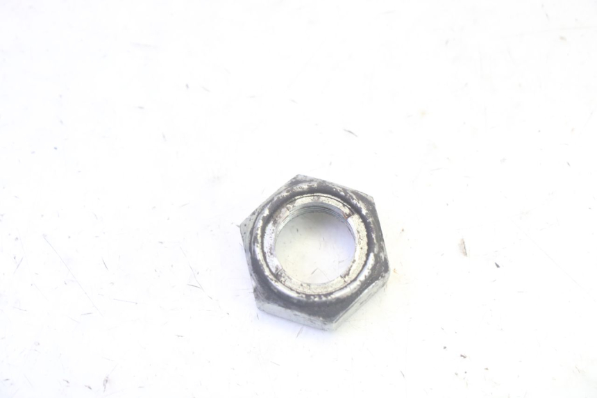 photo de TUERCA PIÑÓN SALIDA CAJA CAMBIOS SUZUKI GSF N BANDIT 600 (1996 - 1999) - Detalle de la pieza