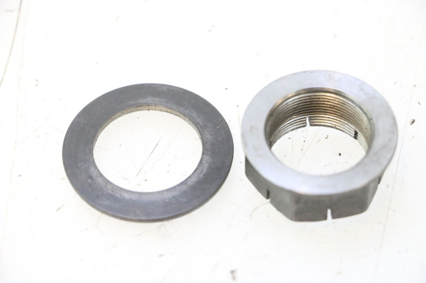 photo de TUERCA PIÑÓN SALIDA CAJA CAMBIOS DUCATI SS IE DS CARENEE 1000 (2002 - 2006) - Zoom estado de uso