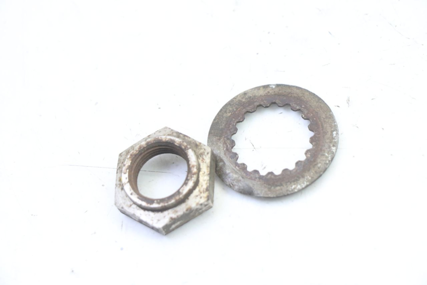 photo de TUERCA PIÑÓN SALIDA CAJA CAMBIOS KTM SUPERENDURO R 950 (2005 - 2009) - Vista principal