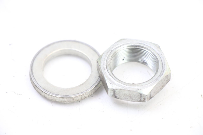 photo de TUERCA PIÑÓN SALIDA CAJA CAMBIOS YAMAHA TRACER 7 700 (2020 - 2024) - Zoom estado de uso