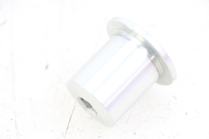 photo de TUERCA TIJA HORQUILLA ROYAL ENFIELD CONTINENTAL GT 650 (2019 - 2024) - Otra perspectiva