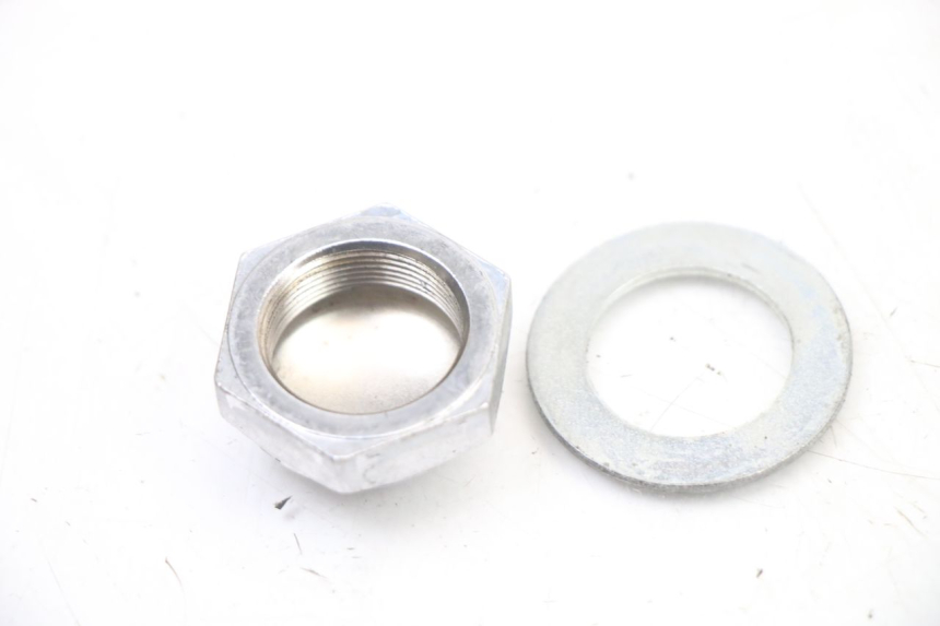 photo de TUERCA TIJA HORQUILLA SUZUKI GSF S BANDIT 600 (2000 - 2004) - Otra perspectiva