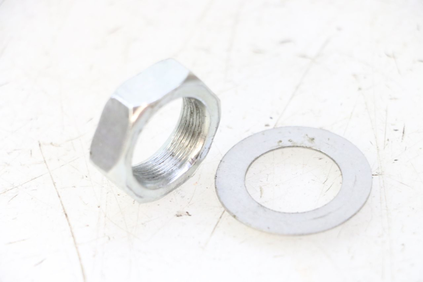 photo de TUERCA TIJA HORQUILLA APOLLO RFZ 125 - Zoom estado de uso