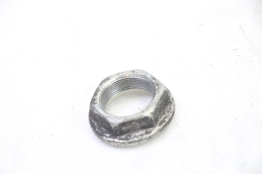 photo de TUERCA TIJA HORQUILLA HONDA ST PAN EUROPEAN 1300 (2002 - 2013) - Detalle de la pieza