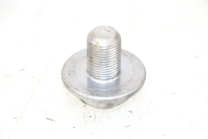 photo de TUERCA TIJA HORQUILLA YAMAHA TZR 50 (2008 - 2016) - Primer plano técnico