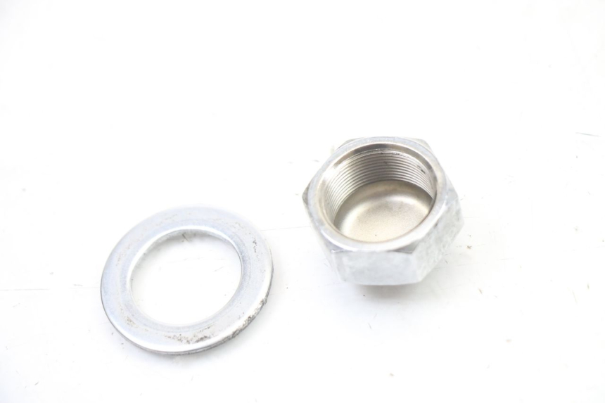 photo de TUERCA TIJA HORQUILLA YAMAHA XJ6 600 (2008 - 2016) - Otra perspectiva