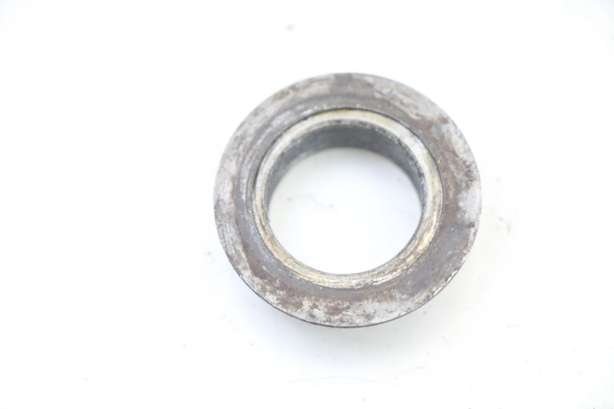 photo de TUERCA TIJA HORQUILLA YAMAHA YZ 125 (2006 - 2016) - Primer plano técnico