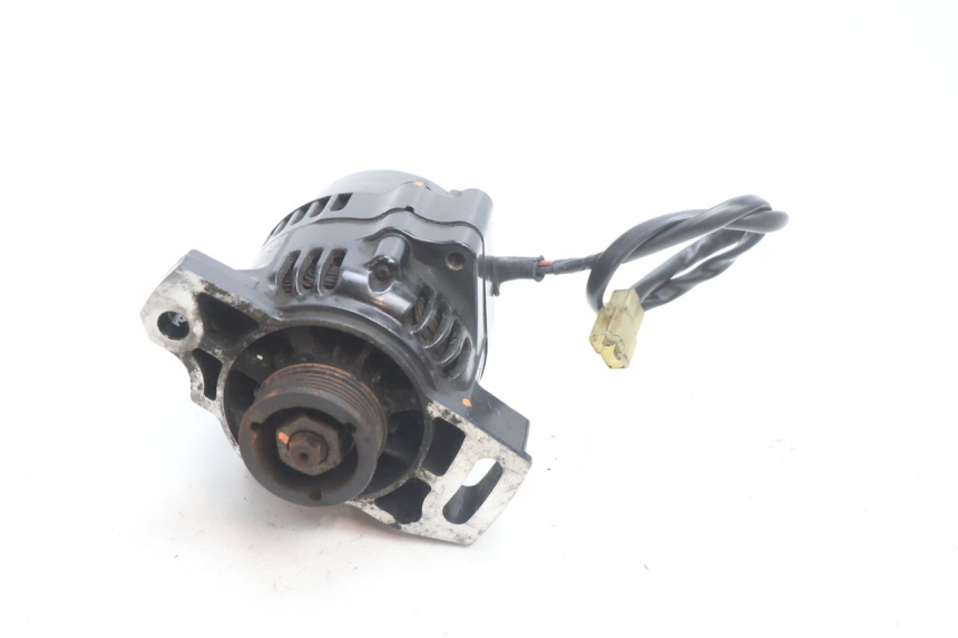 photo de ALTERNADOR KAWASAKI GPX F ZX750F 750 (1986 - 1990) - Vista principal