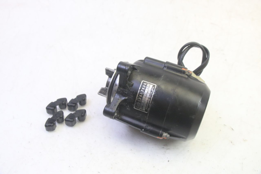 photo de ALTERNADOR KAWASAKI GPZ RX 1000 (1986 - 1988) - Detalles de los puntos de fijación