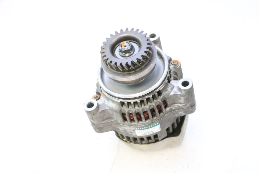 photo de ALTERNADOR SUZUKI GSF N BANDIT 1200 (2001 - 2005) - Zoom estado de uso