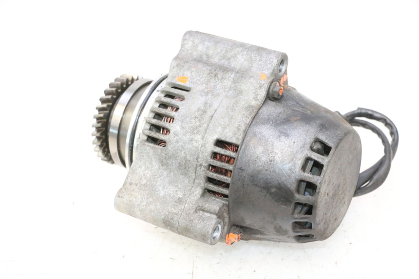 photo de ALTERNADOR SUZUKI GSX F GSXF 750 (1988 - 1998) - Detalles de los puntos de fijación