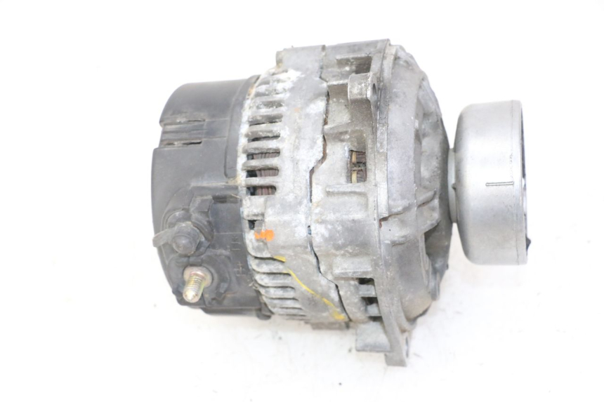 photo de ALTERNADOR BMW K 75 RT 750 (1989 - 1997) - Otra perspectiva
