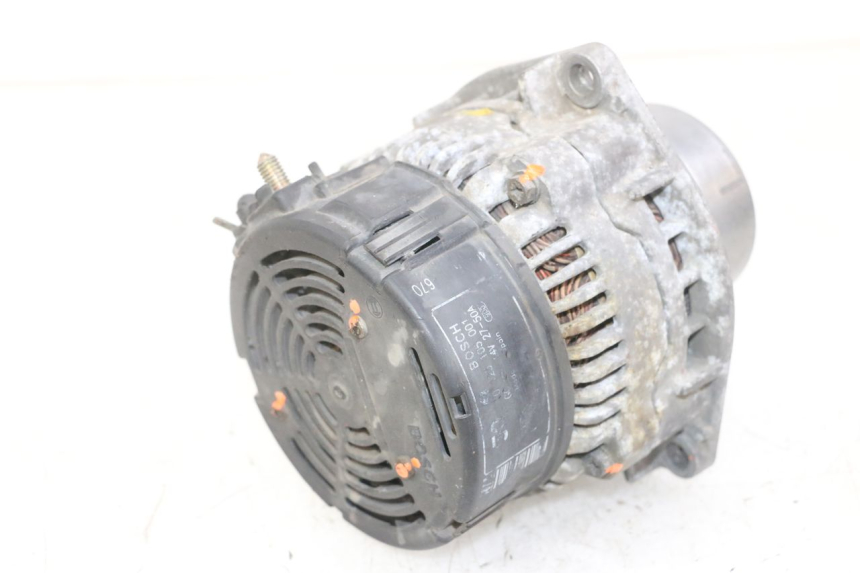 photo de ALTERNADOR BMW K 75 RT 750 (1989 - 1997) - Estado de la superficie y material