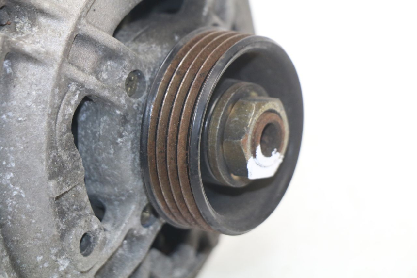 photo de ALTERNADOR BMW R GS 1150 (1999 - 2004) - Estado de la superficie y material