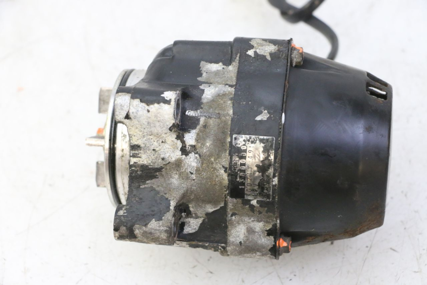 photo de ALTERNADOR TRIUMPH SPRINT 900 (1995 - 1998) - Primer plano técnico