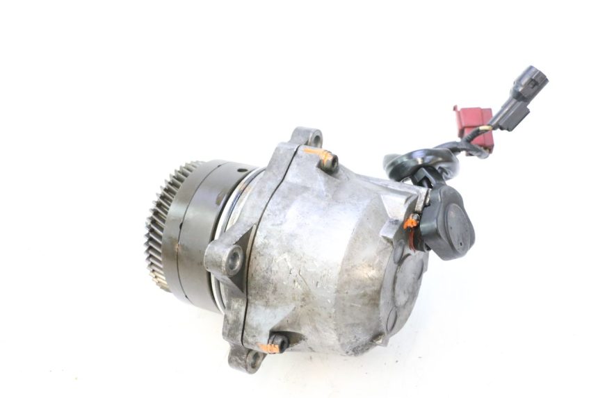 photo de ALTERNADOR HONDA ST PAN EUROPEAN 1100 (1990 - 2002) - Detalle de la pieza
