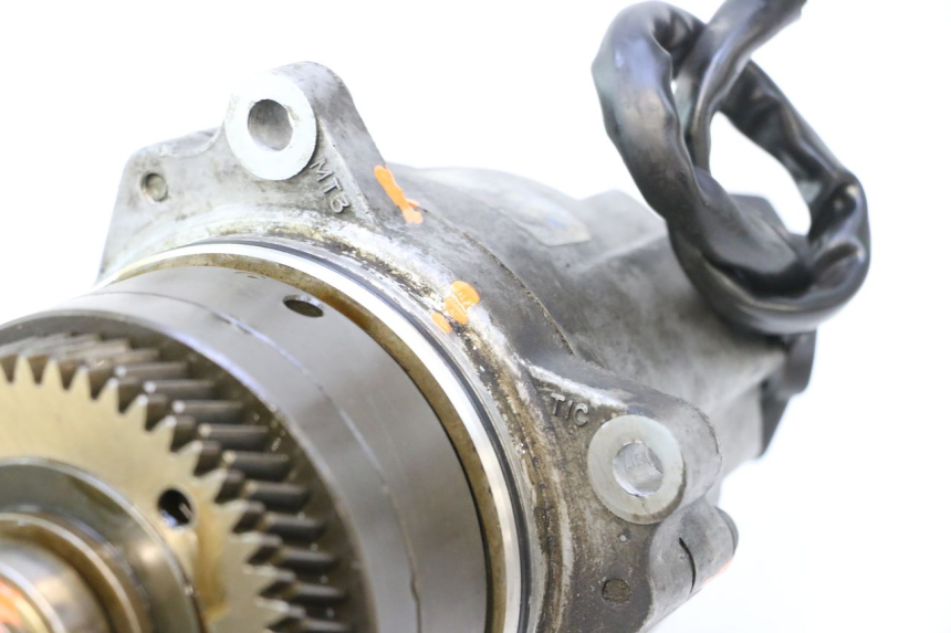 photo de ALTERNADOR HONDA ST PAN EUROPEAN 1100 (1990 - 2002) - Zoom sobre los componentes