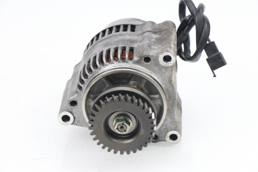 photo de ALTERNADOR SUZUKI GSXF GSX F 600 (1988 - 1997) - Vista general del producto