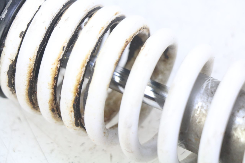 photo de AMORTIGUADOR TRASERO MBK BOOSTER SPIRIT 50 (1999 - 2003) - Primer plano técnico