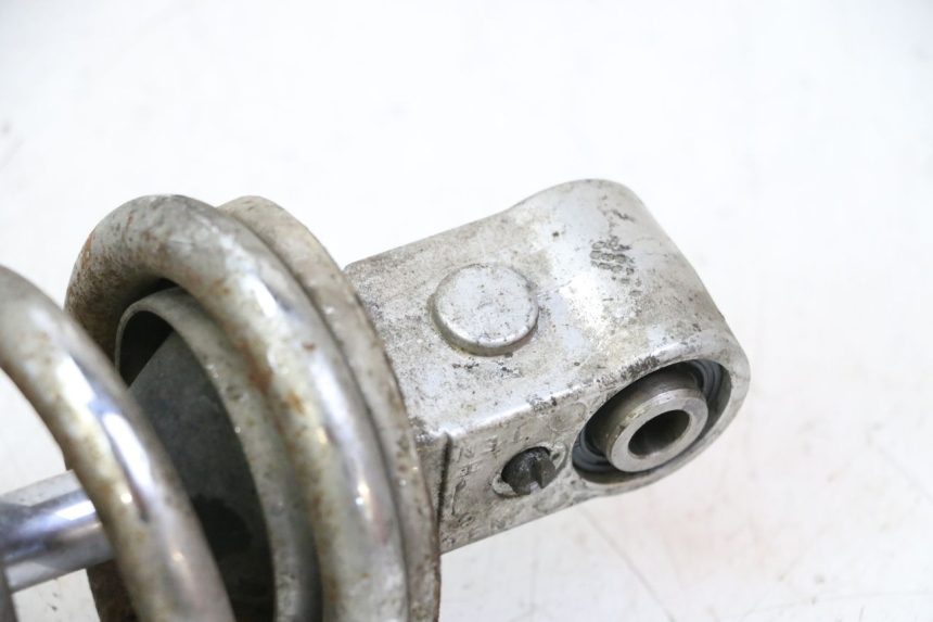 photo de AMORTIGUADOR TRASERO HONDA CBR RR FIREBLADE 900 (1992 - 1994) - Zoom sobre los componentes