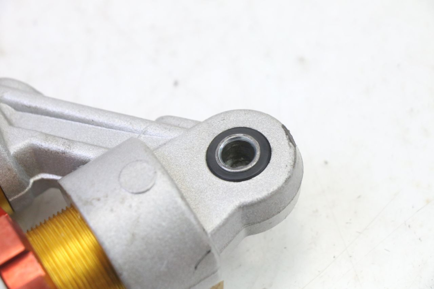 photo de AMORTIGUADOR TRASERO CCR DIRT BIKE 125 - Detalles de los puntos de fijación