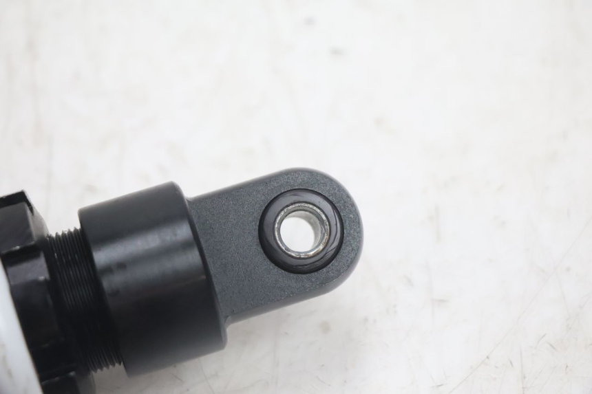 photo de AMORTIGUADOR TRASERO MINI MX DRIFT 150 - Primer plano técnico