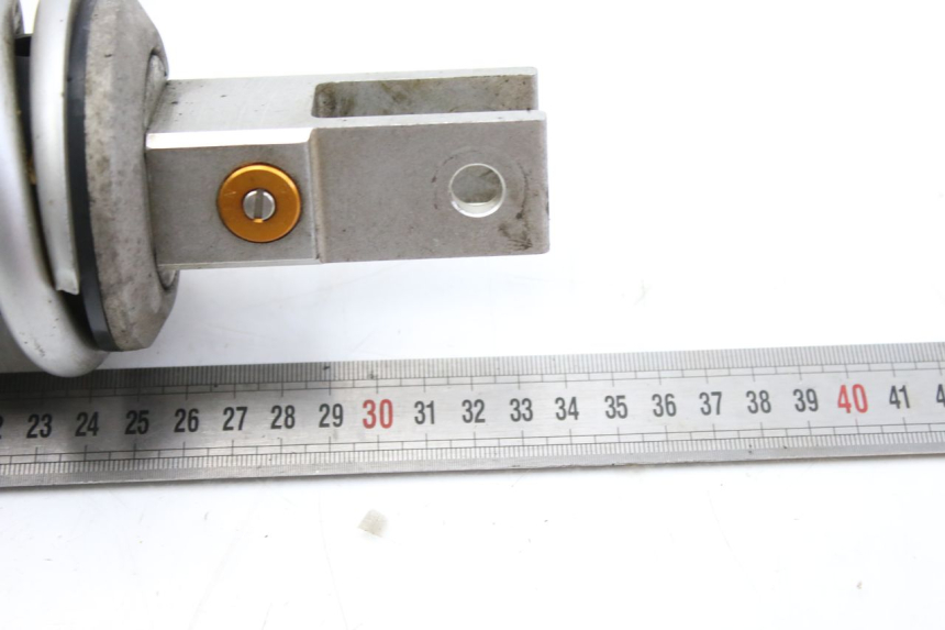 photo de AMORTIGUADOR TRASERO YAMAHA MT-07 MT07 700 (2018 - 2020) - Primer plano técnico