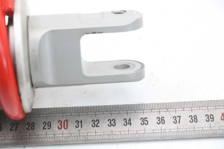 photo de AMORTIGUADOR TRASERO MOTO GUZZI NORGE 8V GT 1200 (2011 - 2016) - Primer plano de alta resolución