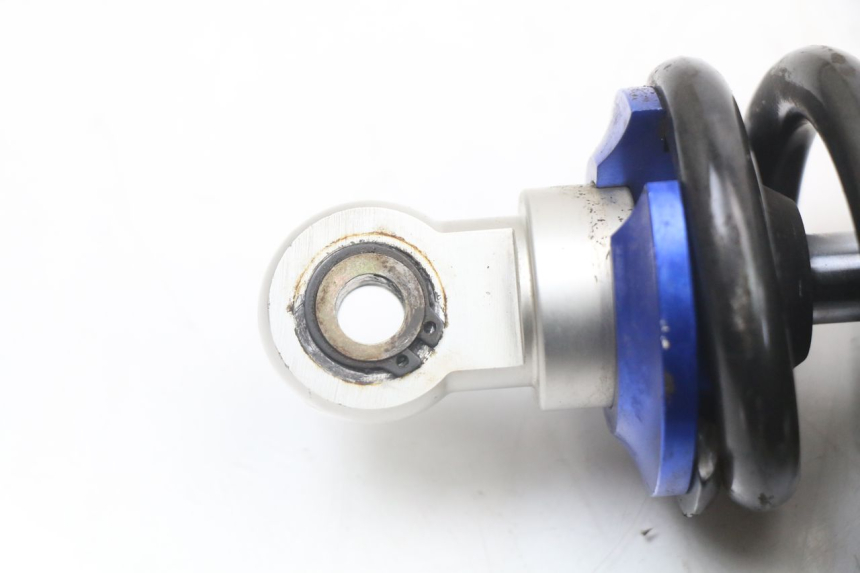 photo de AMORTIGUADOR TRASERO APOLLO RFZ 140 - Primer plano técnico