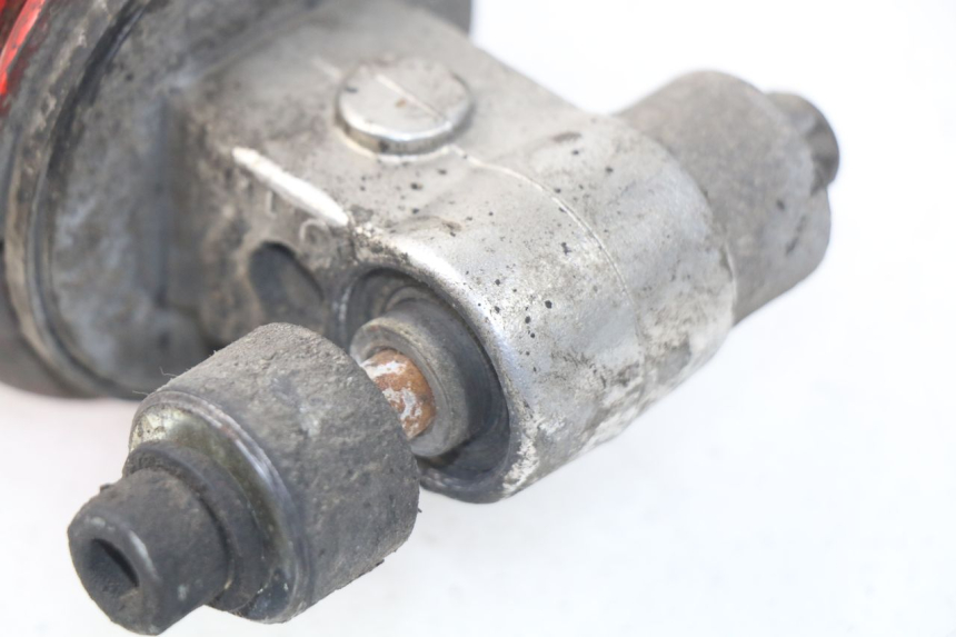 photo de AMORTIGUADOR TRASERO TRIUMPH SPRINT ST ABS 1050 (2005 - 2007) - Primer plano técnico