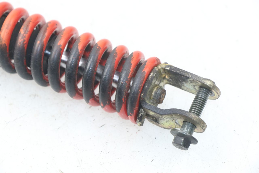 photo de AMORTIGUADOR TRASERO FYM STRADA 50 (2007 - 2014) - Detalles de los puntos de fijación