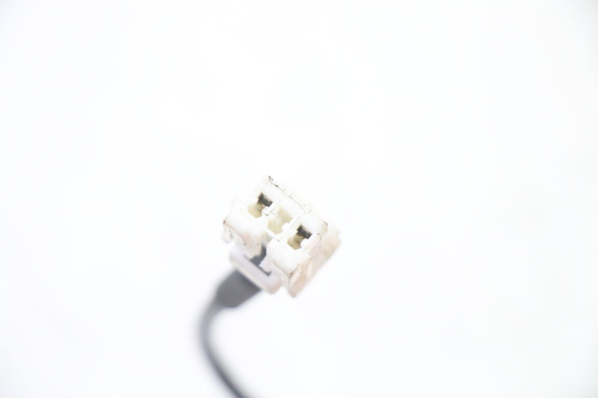 photo de ANTENA TRANSPONDEDOR PEUGEOT ELYSEO 125 (1999 - 2004) - Otra perspectiva