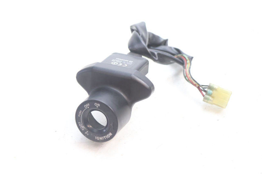 photo de ANTENA TRANSPONDEDOR YAMAHA FJR 1300 (2001 - 2005) - Vista principal