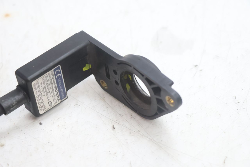 photo de ANTENA TRANSPONDEDOR HONDA FJS SILVER WING SILVERWING 400 (2005 - 2008) - Primer plano técnico