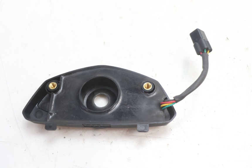 photo de ANTENA TRANSPONDEDOR SUZUKI GSR 600 (2005 - 2012) - Otra perspectiva