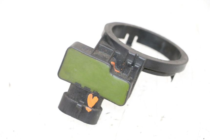 photo de ANTENA TRANSPONDEDOR PIAGGIO MP3 LT 400 (2007 - 2012) - Primer plano técnico